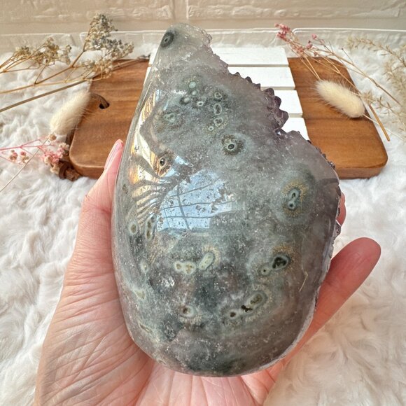 Gorgeous Amethyst Flame | Amethyst Crystal Cluster - Picture 8 of 10